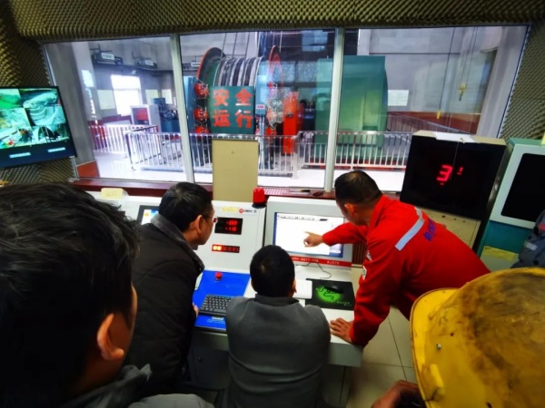 猫咪网站在线成人免费看探伤